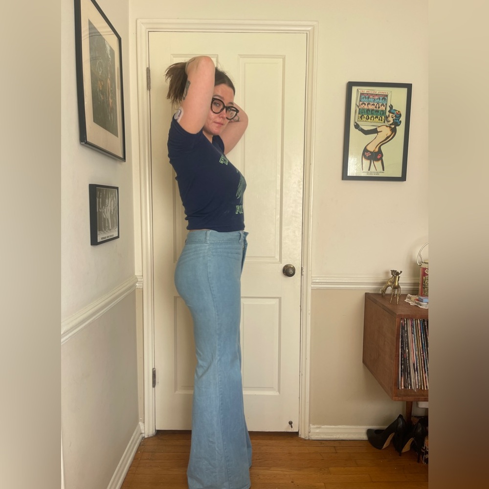 70s Vintage Maverick Light Wash Wide Leg Jeans - Picture 3 of 9